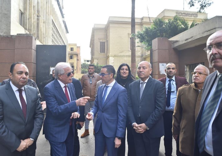 وزير الاستثمار ومحافظ القاهرة بمربع الوزارات وسط البلد