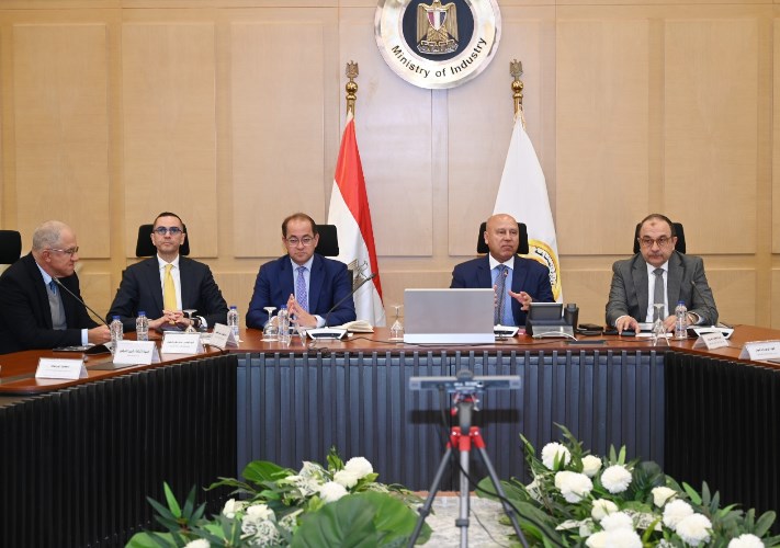 المهندس كامل الوزير نائب رئيس مجلس الوزراء للتنمية الصناعية وزير الصناعة والنقل
