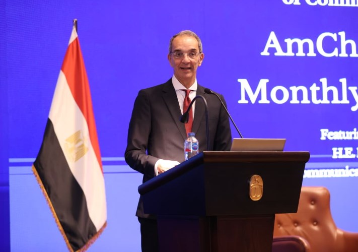 وزير الاتصالات