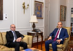 وزيرا الخارجية والاستثمار يبحثان جذب الاستثمارات الخارجية