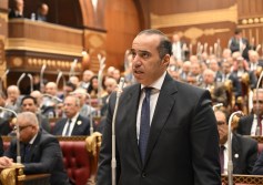 المستشار محمود فوزي وزير الشئون النيابية والقانونية 