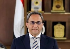 محافظ قنا