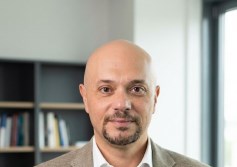 هيثم منصور