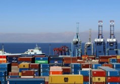خطوط الحاويات 