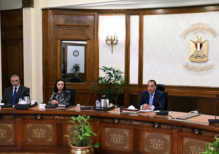 رئيس الوزراء يستعرض موقف مشروع التحول الرقمي لهيئة التأمينات الاجتماعية