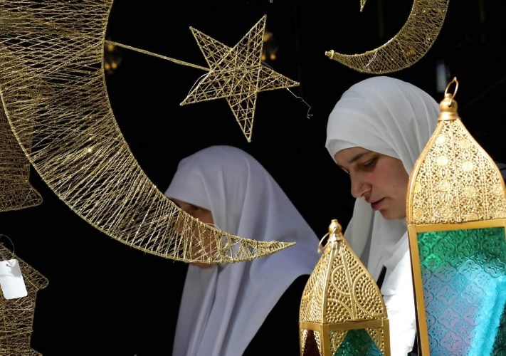 زينة رمضان تعود إلى غزة