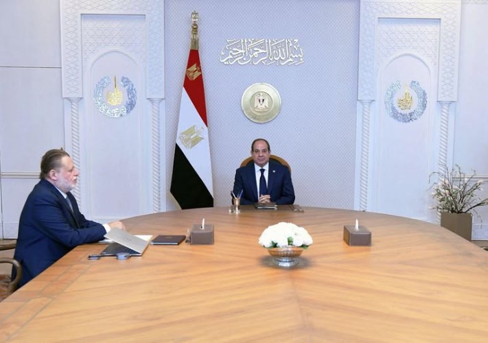 الرئيس عبد الفتاح السيسي خلال لقائه محافظ البنك المركزي 