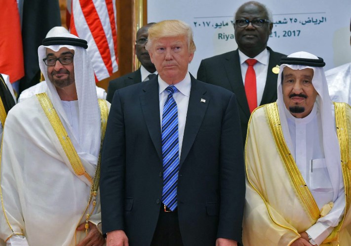 الخلاف بين الإمارات والسعودية