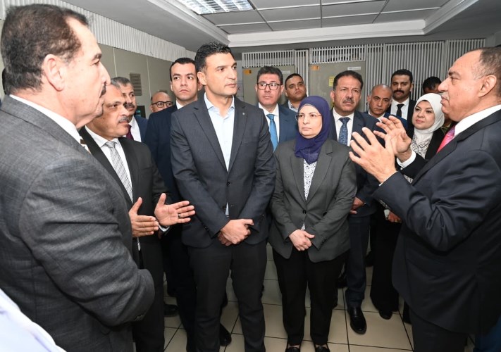 خالد هاشم وزير الصناعة 