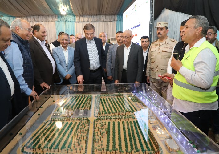 وزير الزراعة في سيناء 