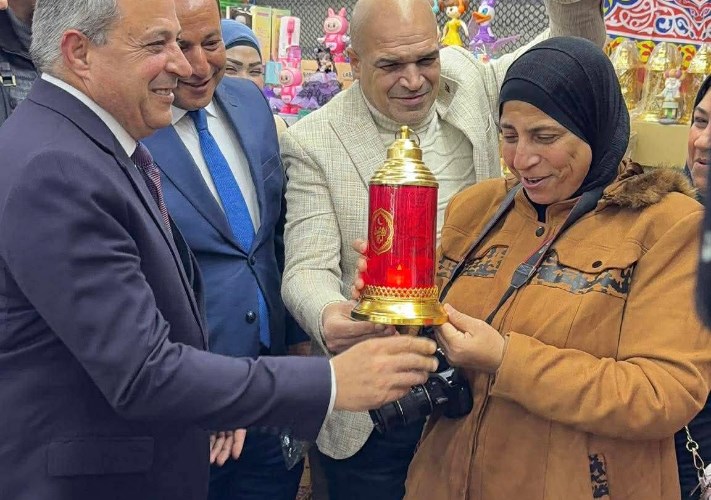 محافظ بورسعيد يفتتح معرض رمضان الخير