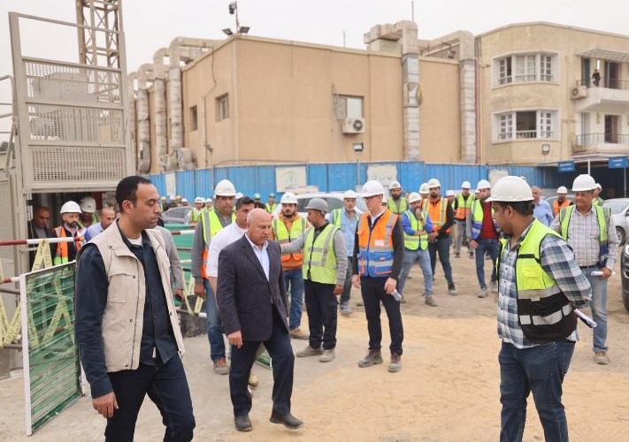 الفريق كامل يتابع الهبوط الأرضي