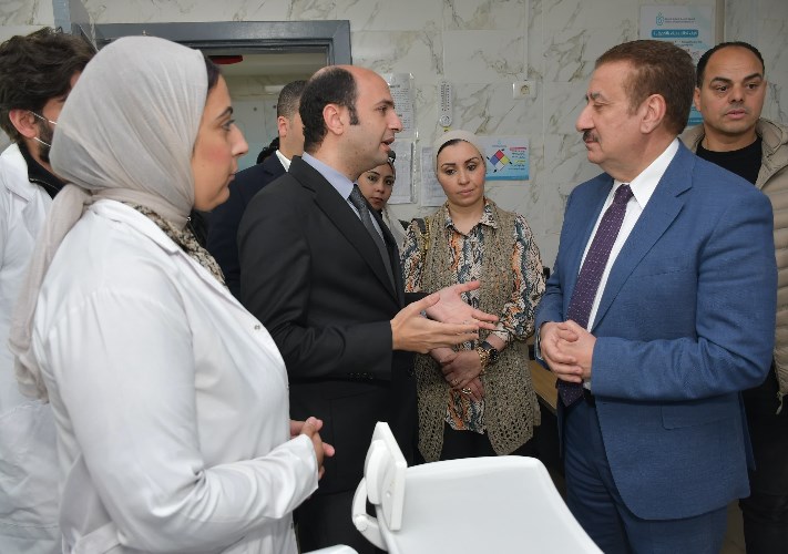 محافظ بورسعيد يتابع الخدمة الصحيه بوحدة المناخ