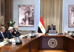 مدبولي خلال اجتماعه مع أعضاء اللجنة الاستشارية للشئون السياسية