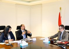 لقاء وزير التخطيط مع عمرو سليمان