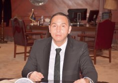  إسلام عزام رئيس البورصة المصرية