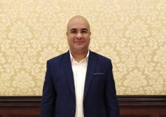 محمود عبد الغني