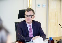أحمد رستم وزير التخطيط