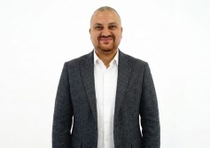 محمود إسماعيل 