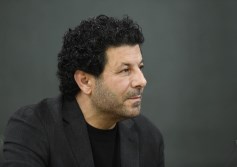 إياد نصار يتحدث عن "صحاب الأرض"