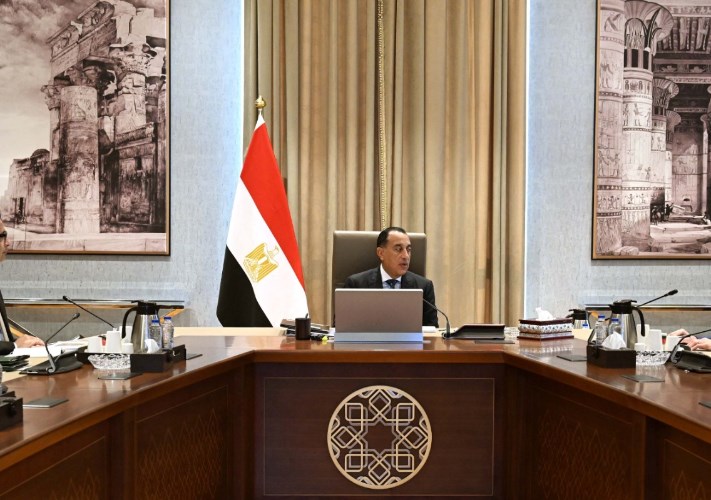 مدبولي خلال اجتماع لمتابعة موقف توافر مخزون السلع الإستراتيجية