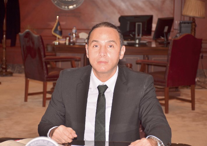  إسلام عزام رئيس البورصة المصرية