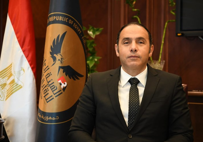 الدكتور إسلام عزام