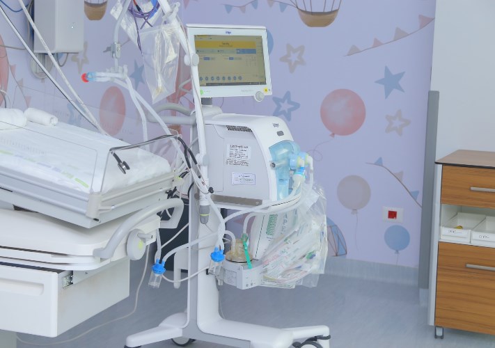 جهاز تنفس صناعي للأطفال