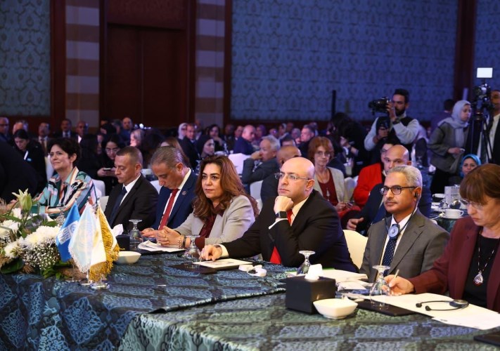 منال عوض