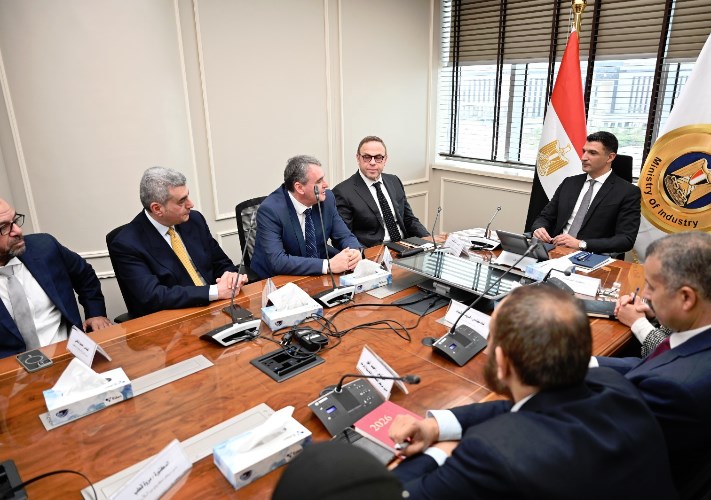 وزير الصناعة