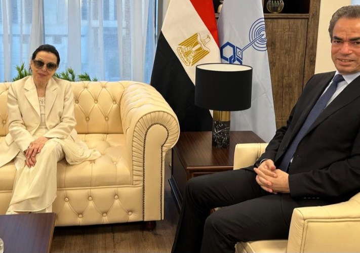 الفنانة الكبيرة نجاة وأحمد المسلماني 