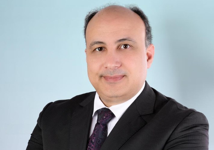  الدكتور هشام رمضان، العضو المنتدب  لشركة قناة السويس لتأمينات الحياة