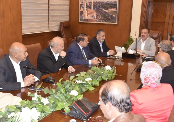 محافظ بورسعيد خلال لقائه بالاعلاميين