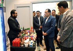 رئيس الوزراء بمعرض منتجات مصانع المنطقة الاستثمارية ببنها 