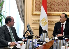 وزير المالية خلال لقاء رئيس الوزراء