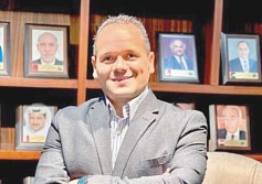 خالد خليفة 