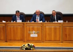 وزير الطيران المدني