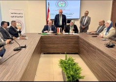 توقيع العقود