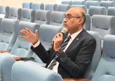 النائب إيهاب منصور خلال اجتماع اقتصادية النواب 