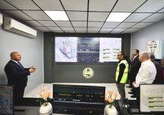 كامل الوزير بتفقد منظومة النقل الذكي