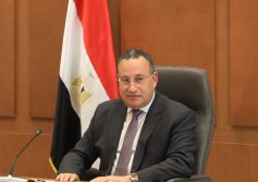 الدكتور عبد العزيز قنصوة وزير التعليم العالي 
