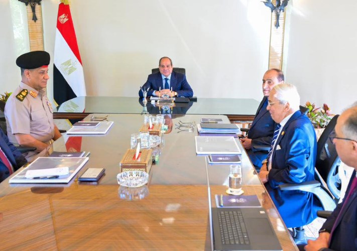 الرئيس السيسي يعقد اجتماعا حول المخطط التنموي الشامل لمدينة الجلالة