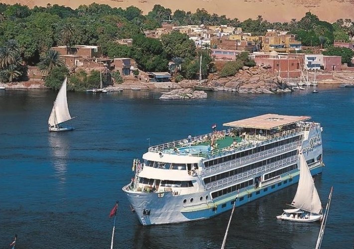 رواد السياحة