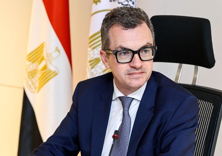 رستم يناقش تقرير مراجعة المالية العامة