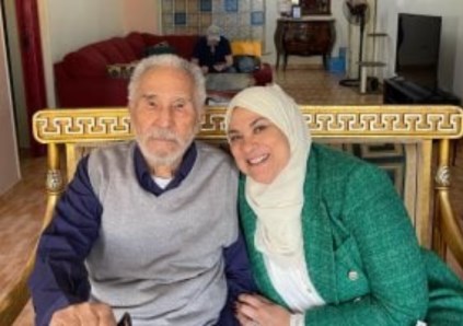 الراحل عبد الرحمن أبو زهرة وابنته مي 