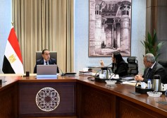 رئيس الوزراء يناقش برامج الدعم 