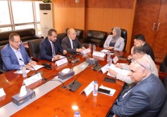 ناهد يوسف تجتمع مع مستثمري العاشر 