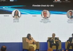 نيكولاوس في مؤتمر الغرفة الألمانية العربية
