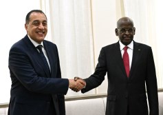 مدبولي يصل جيبوتي ممثلًا للرئيس السيسي لحضور مراسم تنصيب إسماعيل عمر جيله