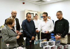 مدبولي يزور مصنع إيفا فارما في الجيزة